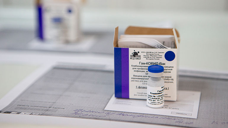 Η Ε.Ε. βρίσκεται σε επαφή με παρασκευαστές 38 υποψήφιων εμβολίων κατά του κορωνοϊού